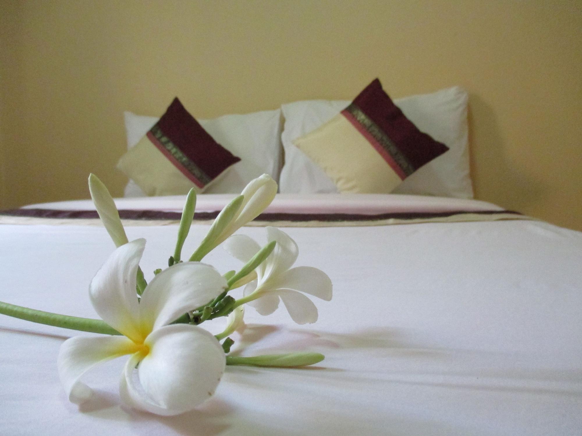 Happiness Resort Ban Klong Haeng Екстер'єр фото