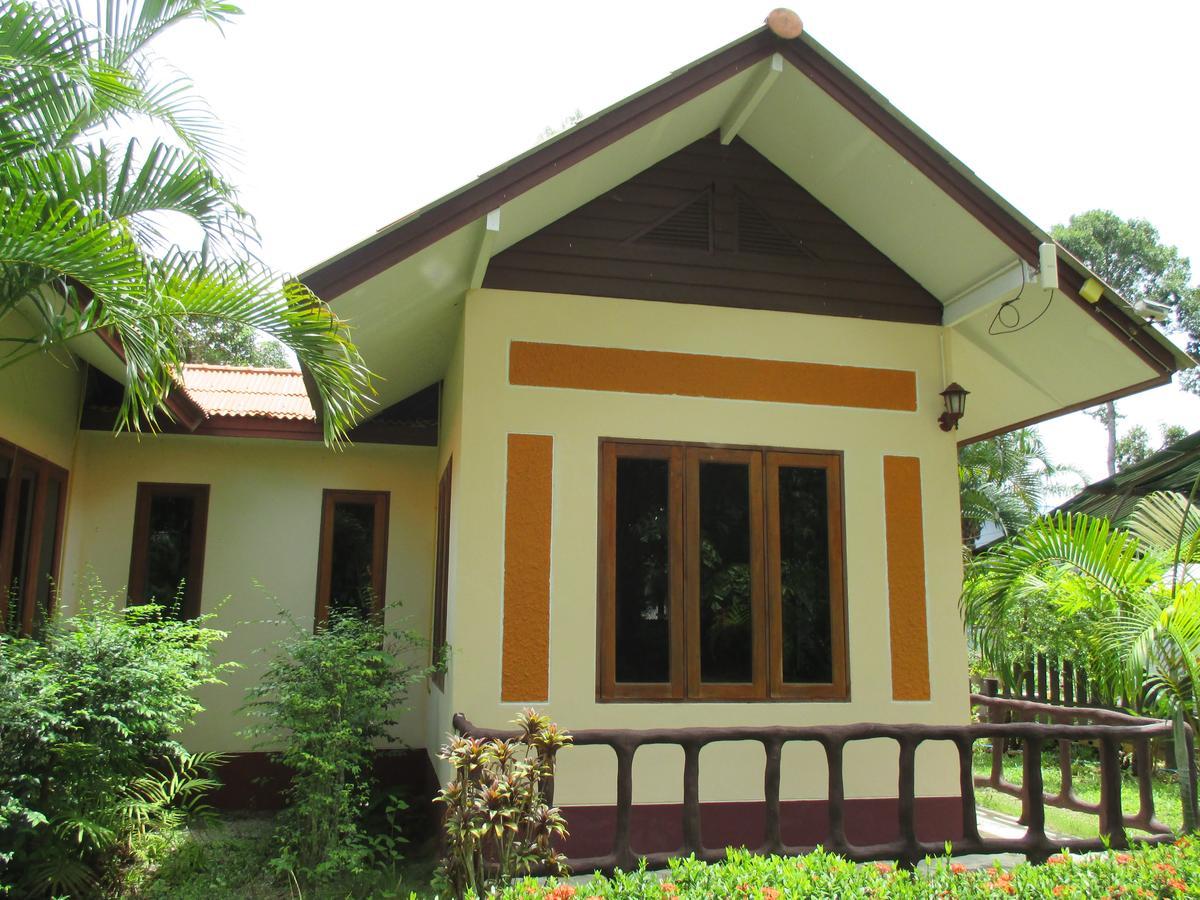 Happiness Resort Ban Klong Haeng Екстер'єр фото